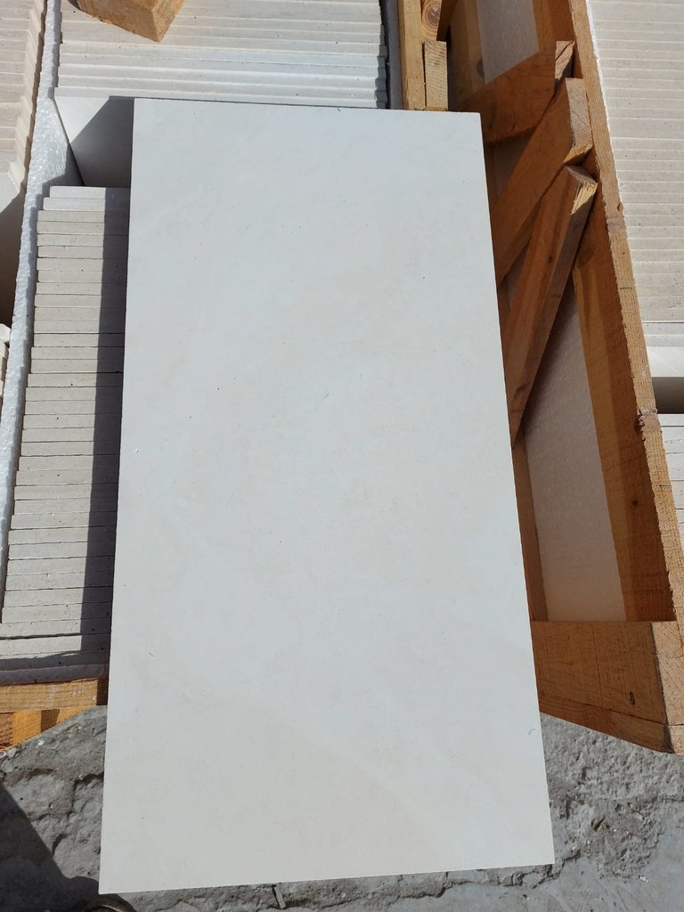 Capri Limestone gallery photo 2
