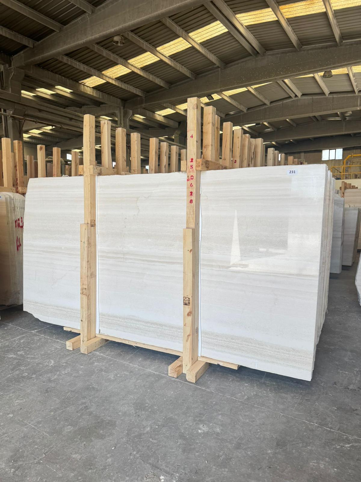 Silky Beige Marble gallery photo 4